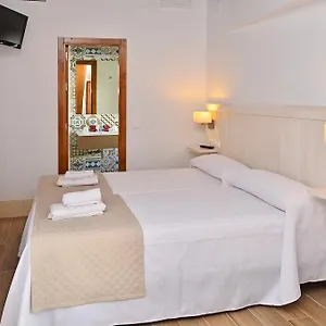 Pensión La Fonda Conil De La Frontera